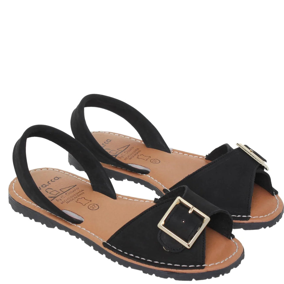 Sandalias Avarcas de Mujer en Piel de Menorca – Estilo Auténtico y Confort Mediterráneo
