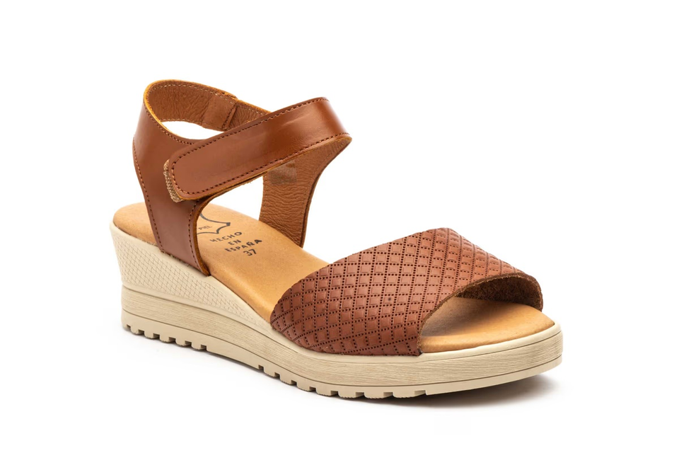 Sandalias de Mujer de Piel Rojas con Velcro y Cuña de 4,5 cm