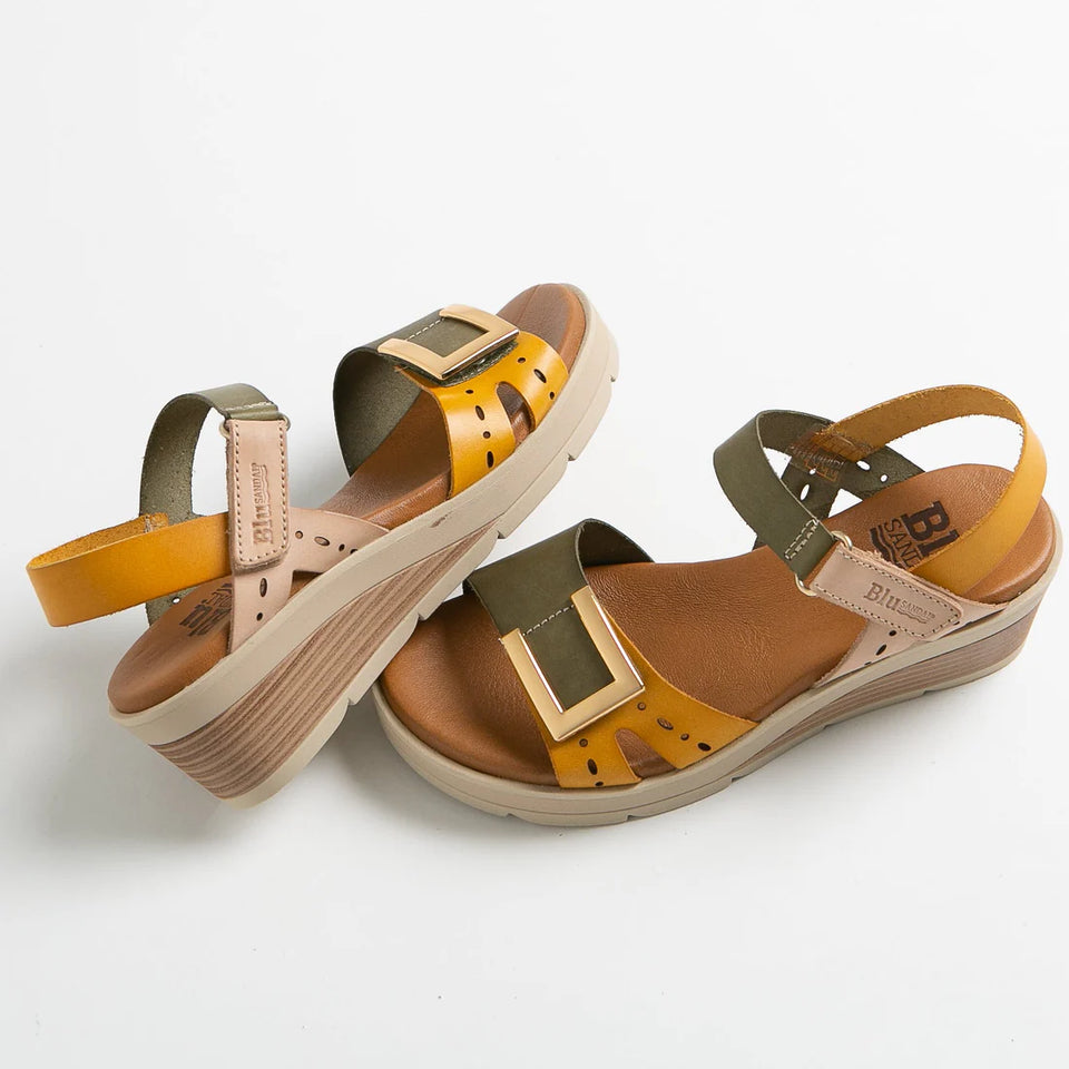 Sandalia de cuero cómoda con correa ajustable para mujer