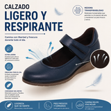 Calzado de mujer en piel con cuña de 4 cm, plantilla extraíble confortable y diseño elegante.