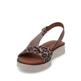 Sandalia de Cuña de Cuero con Estampado Leo – Cuña de 3 cm