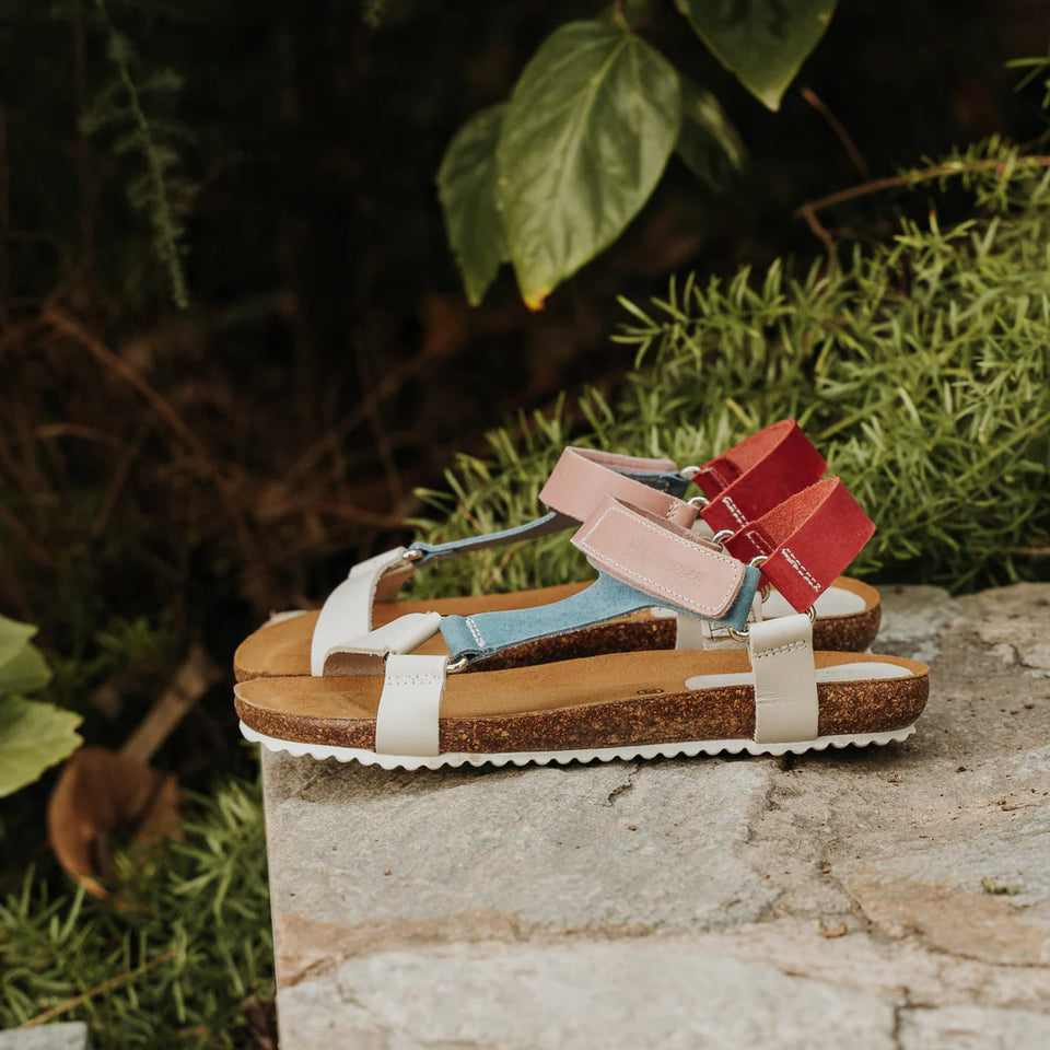 Sandalia de cuña de cuero multicolor – Comodidad y elegancia para cada día