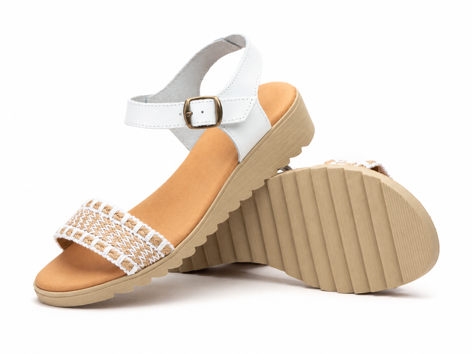 Sandalias de Mujer Blancas de Piel y Yute con Hebilla y Cuña de Gel