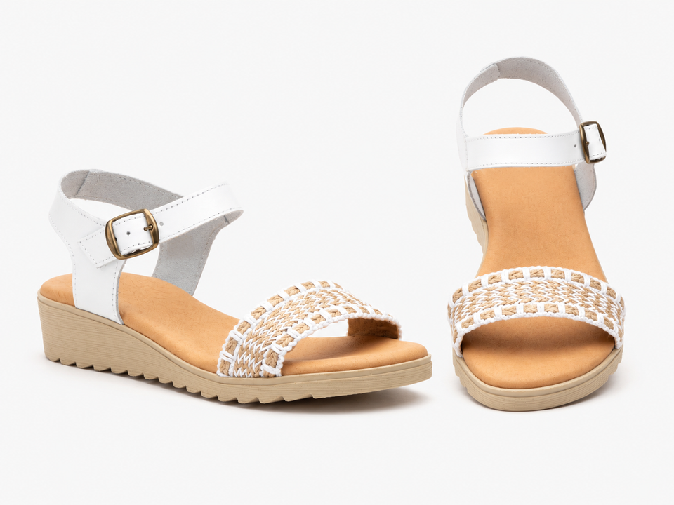 Sandalias de Mujer Blancas de Piel y Yute con Hebilla y Cuña de Gel