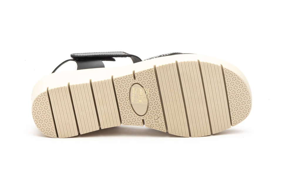 Sandalias de Mujer de Piel Negro y Plata