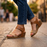 SANDALIA DE CUERO NATURAL PARA TODAS LAS OCASIONES