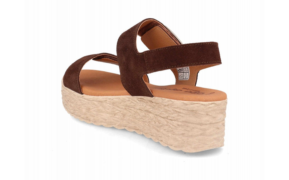 Sandalias de piel con plataforma ligera y cierre ajustable – imagen 4