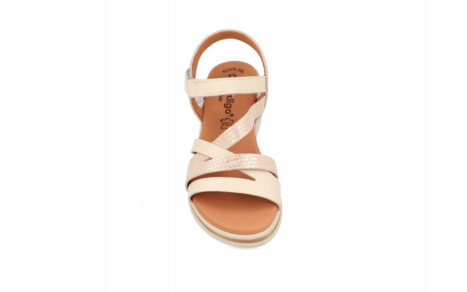 Sandalias de piel con cuña cómoda y tiras cruzadas – imagen 5
